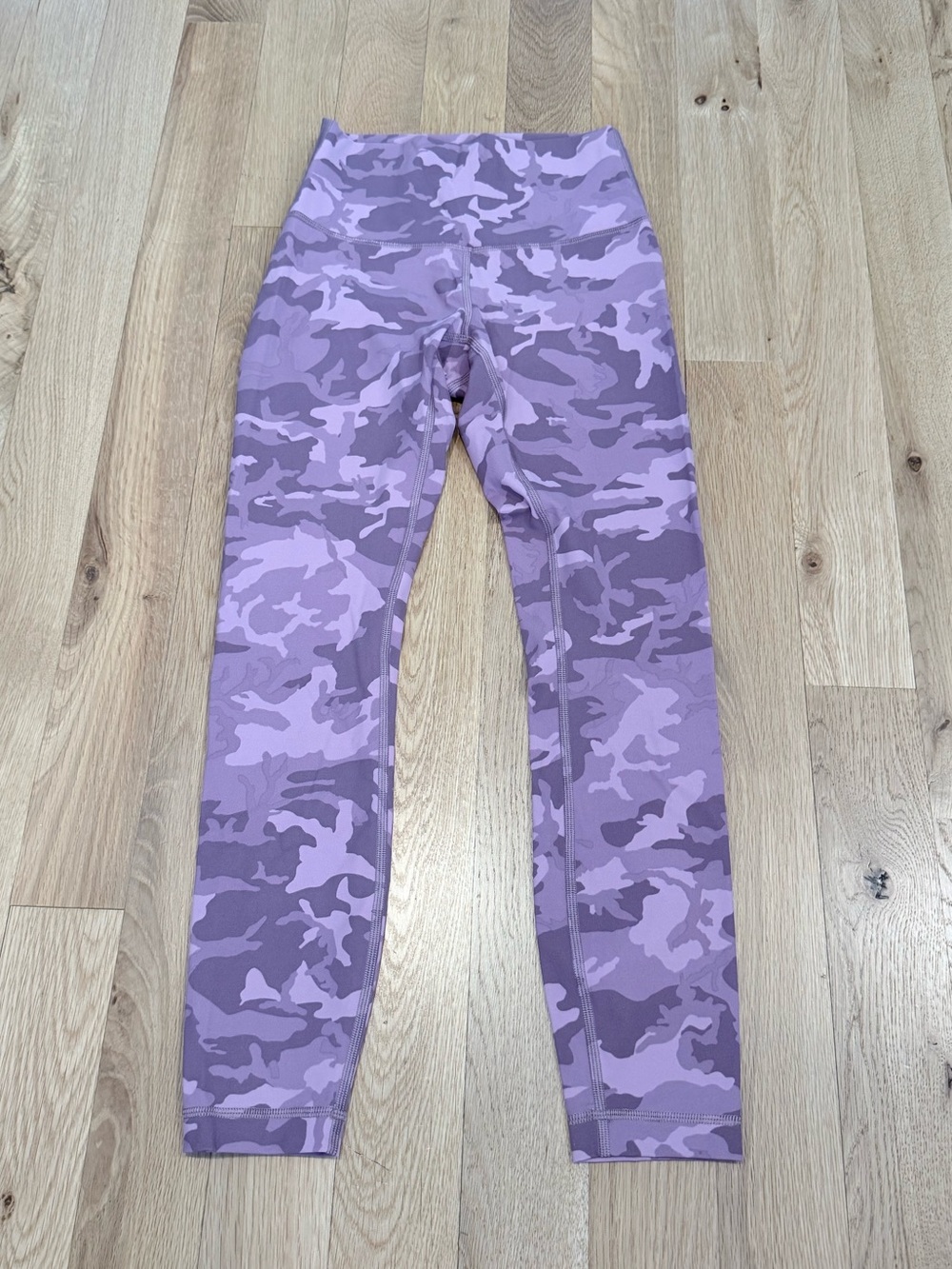 Lululemon Wunder under leggings
